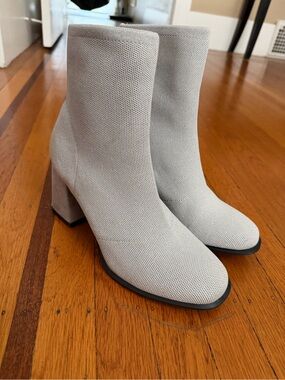 MIA Piana silver knit stretch bootie sparkle holiday boot shoes heels 8.5 NEW